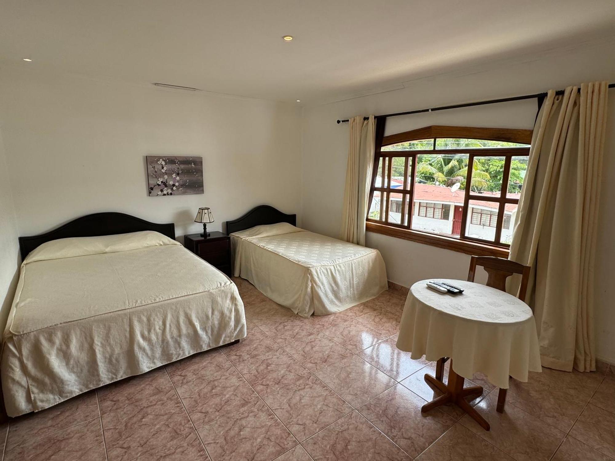 Hotel Y Restaurante Costa Del Sol